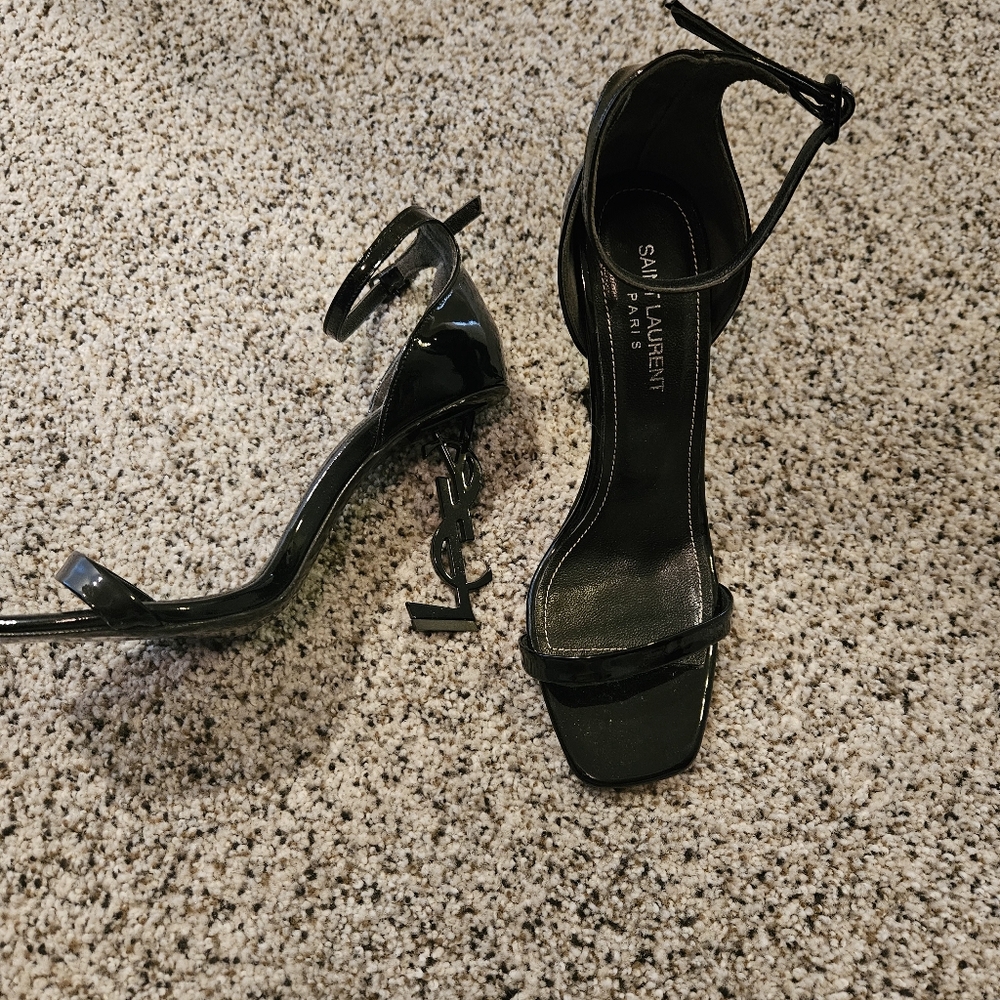 Saint Laurent Heels